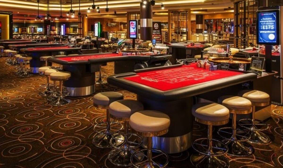 Genting UK casino robbed of five-figure sum of money