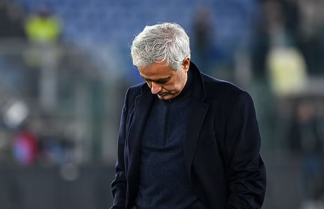 jose sacked by roma